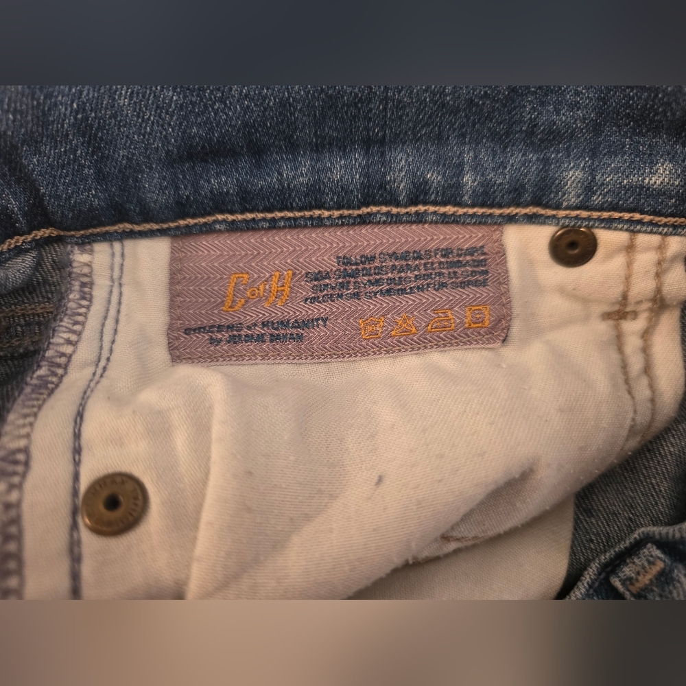 Citizens of Humanity Blue Denim Cut Off Shorts - Picture 4 of 8